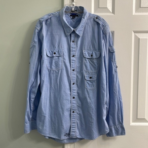 Tommy Hilfiger Men’s Blue Chambray Button‎ Down shirt with Red Stitching Size XL